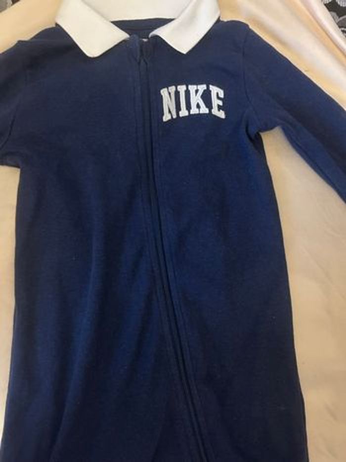 Combinaison Nike - photo numéro 3