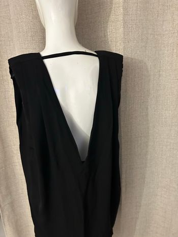 Robe avec épaulettes et dos nu