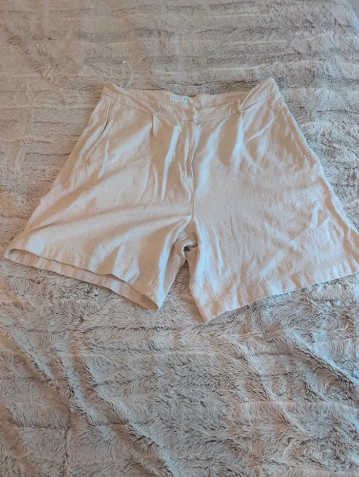 Short femme taille 44 primark