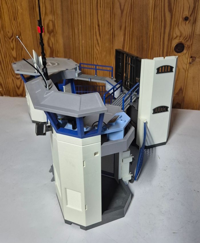 Playmobil 6919 commissariat de police avec prison city action - photo numéro 4