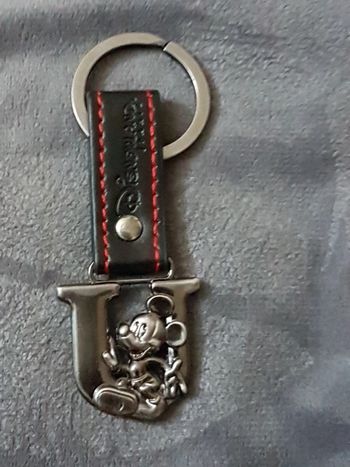 Porte clé disneyland Mickey lettre U