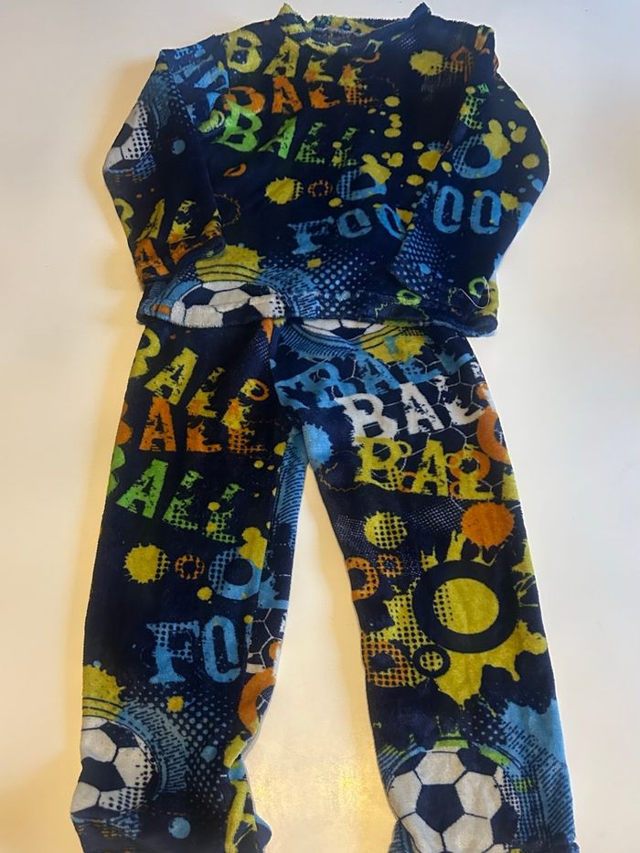 Pyjama Hiver deux pièces TRÈS BON ÉTAT garçon taille 8 ans couleurs bleu, jaune et vert - photo numéro 5