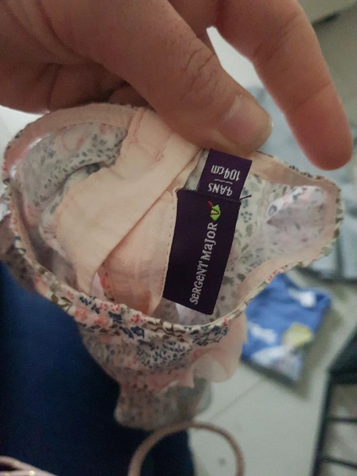 Lot fille 4 ans - photo numéro 4