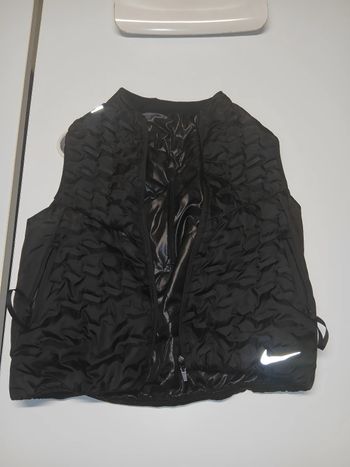 Veste running à vendre plus de photos passe en privé 