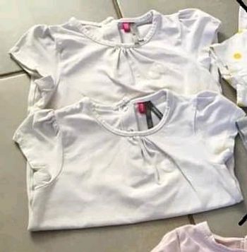 Lot de 2 t shirts 18 mois