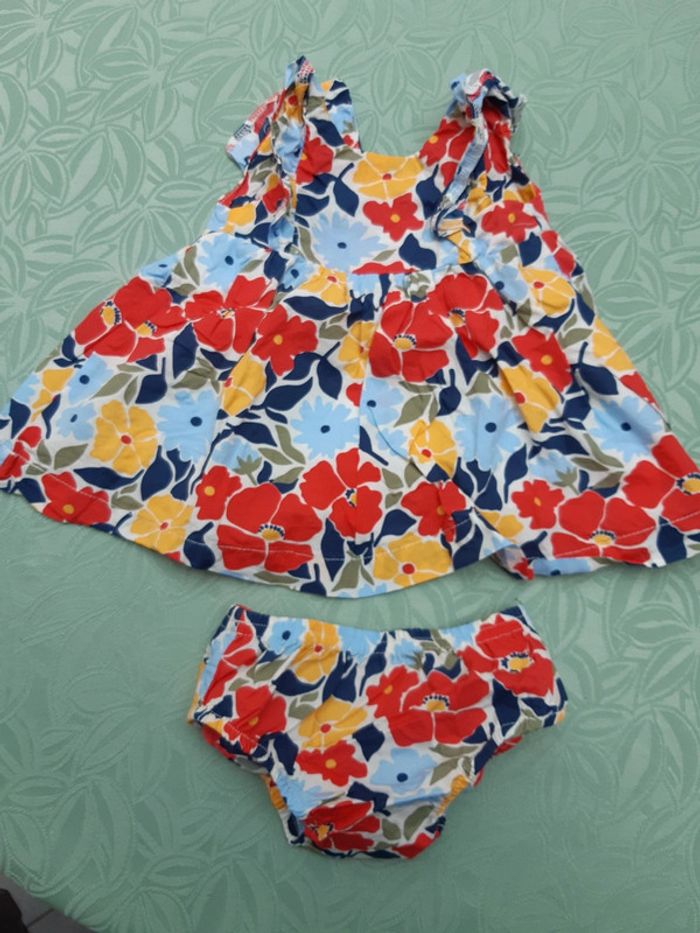 Robe fille taille 3 mois