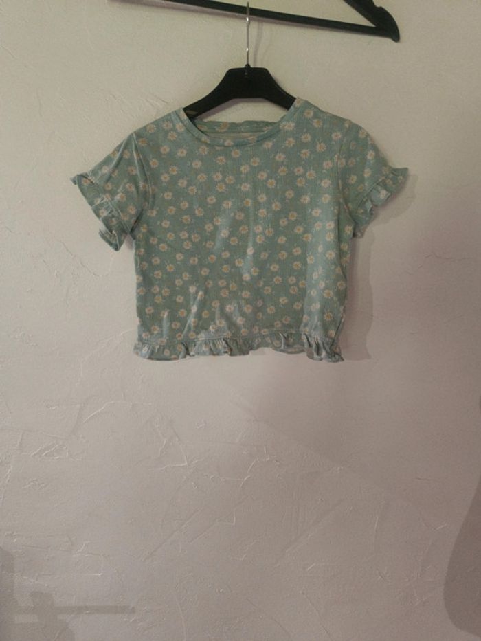 Ensemble pantalon tee shirt bleu/vert 5 ans en bon état - photo numéro 4
