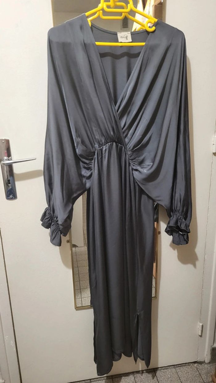 Robe longue grise légère