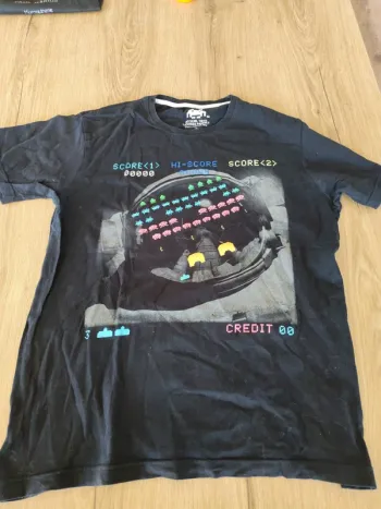 T-shirt rétro Space Invaders noir – Edition officielle Taito – Taille L