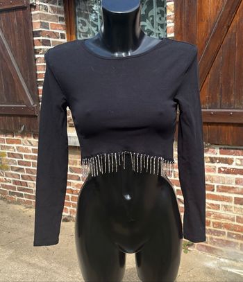 〰️ Top court manches longues à strass et franges – Taille 36 Undiz