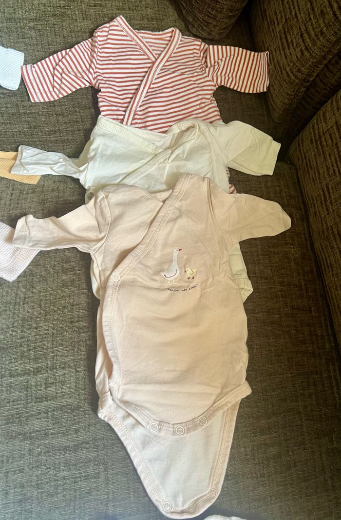 Lot bodies + dors bien - photo numéro 4