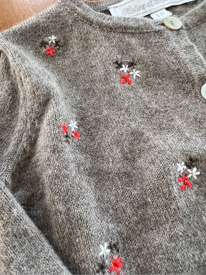 Gilet baigné taupe gris brodés fleurs - photo numéro 2