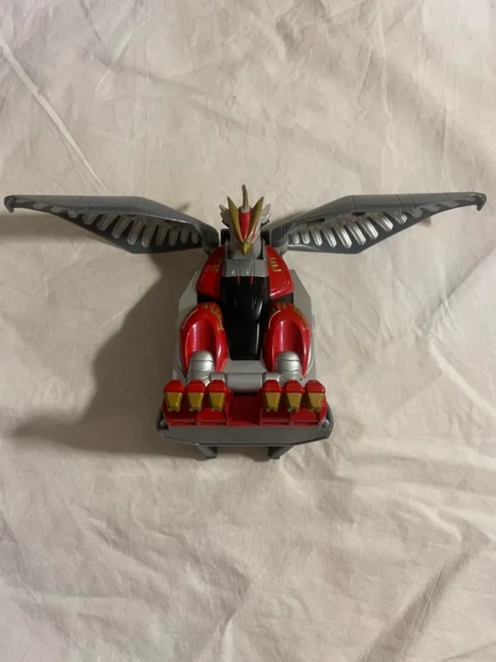 Dragon Rouge Bandai 2001