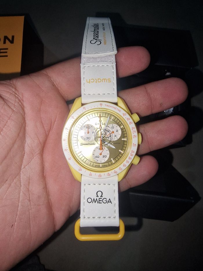 Montre omega swatch