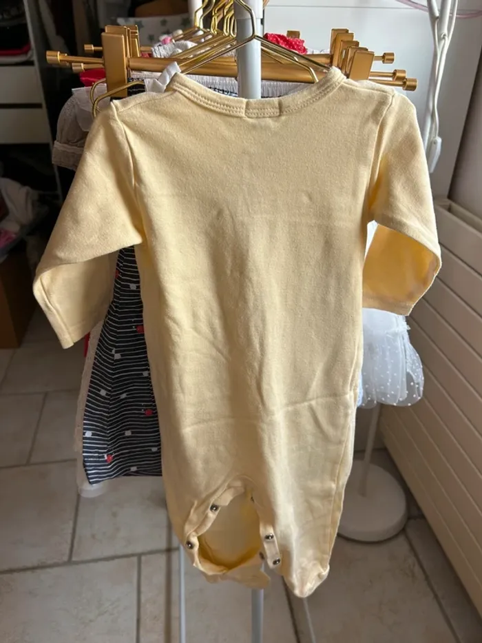 Pyjama Tout doux taille 12 mois en très bien état - photo numéro 4