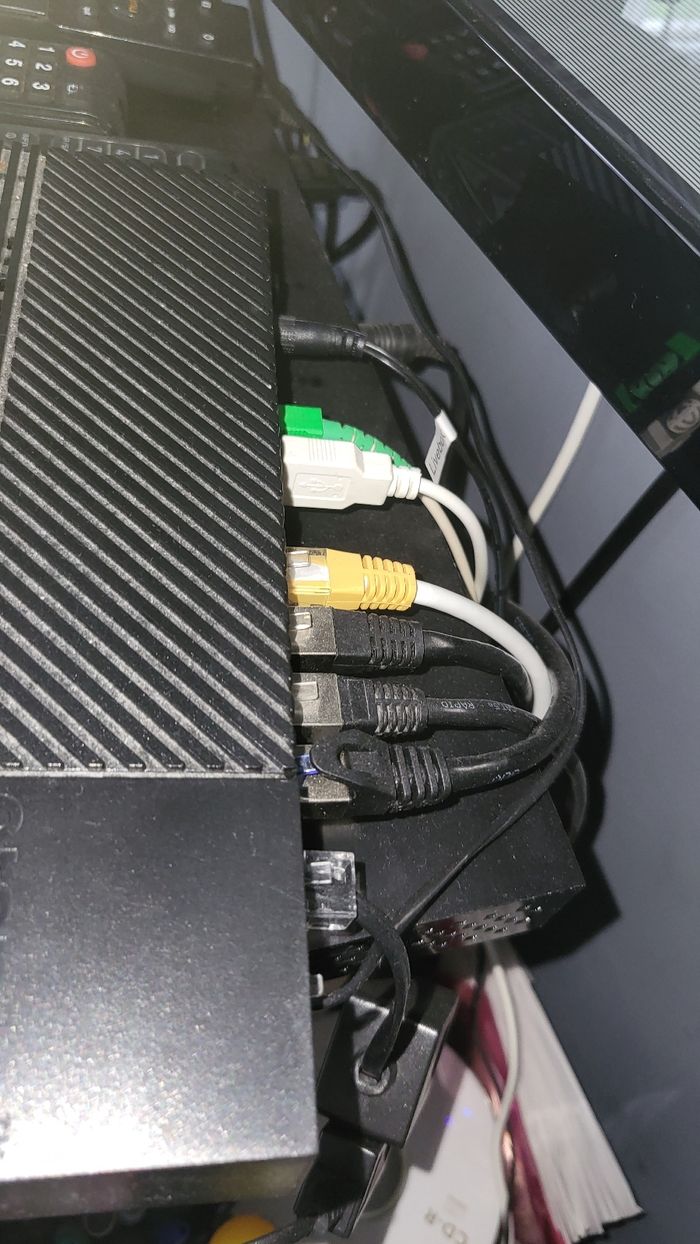 Câble optique raccordement box internet au boîtier fibre 
Etat neuf - photo numéro 6