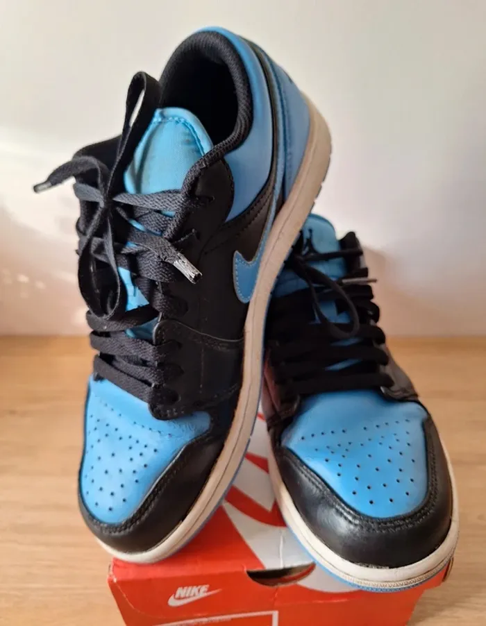 Baskets Nike Air low 1 noires et bleues 40 - photo numéro 4