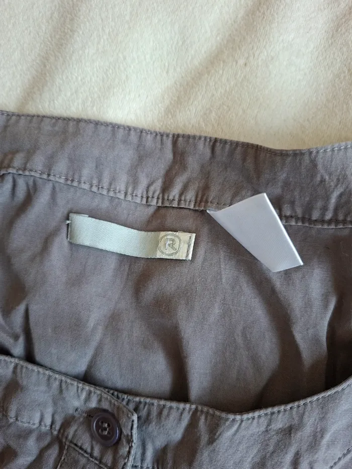 chemise femme grise, marque La Redoute taille 38, en très bon état - photo numéro 2