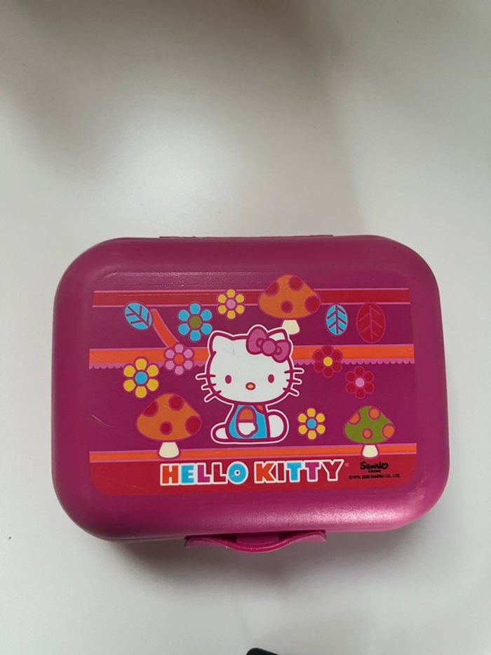 Lunch box hello kitty