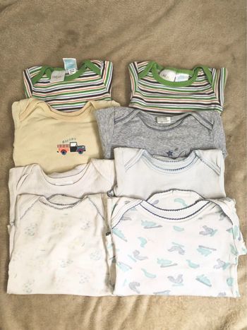 Lot bodie m.c / 6mois