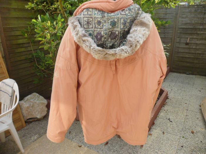 Parka Femme avec capuche + doublure tissus neuf super chaud - photo numéro 2