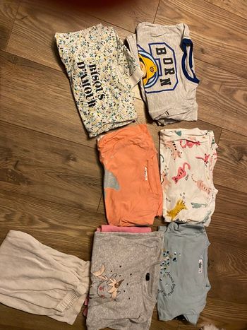 Lot 6 pyjamas 2 pièces fille taille 4 ans