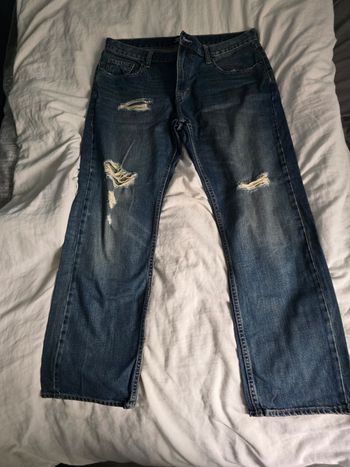 Jean's bleu a trous