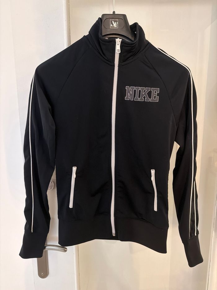 Veste Nike - photo numéro 1