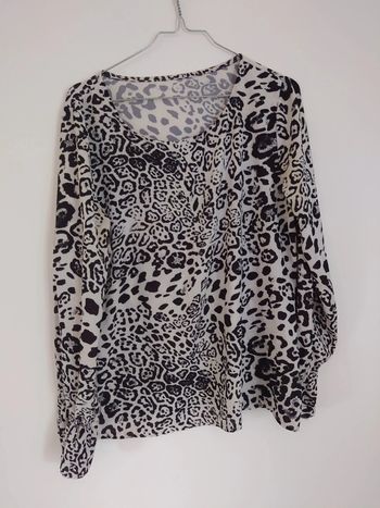 Haut fluide leopard - dressing trié par tailles