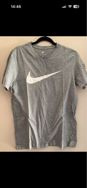 T-shirt Nike