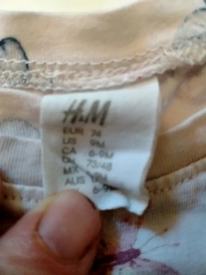 T-shirt bébé H&M Taille 6-9 mois - photo numéro 3