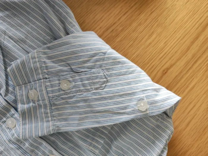 Chemise bleu et blanche Verbaudet 9 mois - photo numéro 2