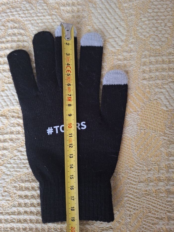 1 paire de gants 10 / 12 ans environ