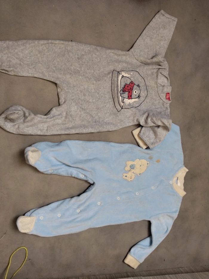 Pyjamas 12 mois