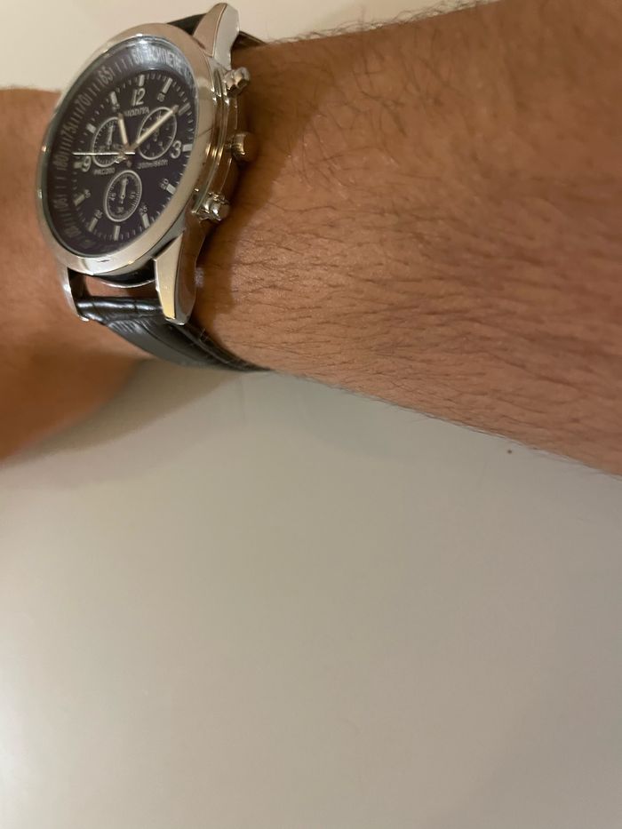 Montre - photo numéro 2