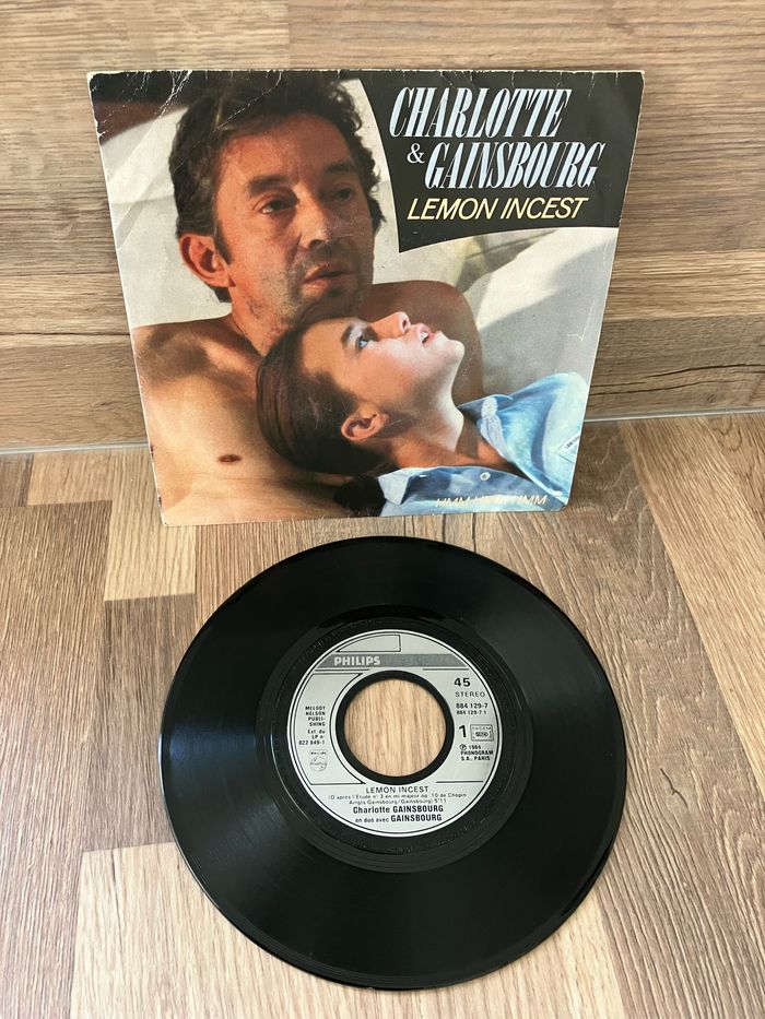 Vinyle 45 tours-Charlotte et Gainsbourg-Lemon Incest