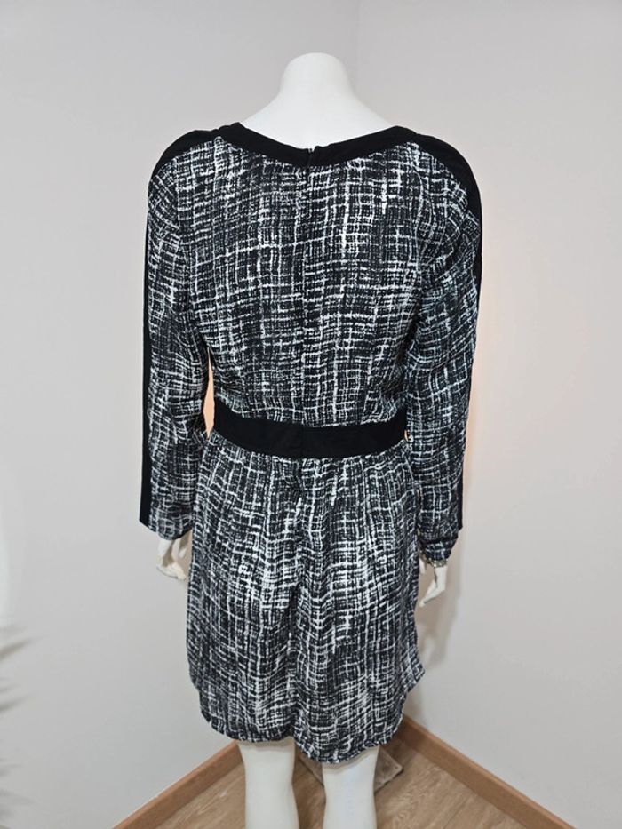 Robe DWTK Fashion Paris taille M - photo numéro 2