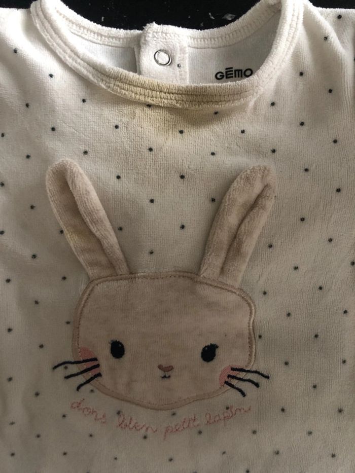 Lot 3 pyjamas velour tachés - photo numéro 8