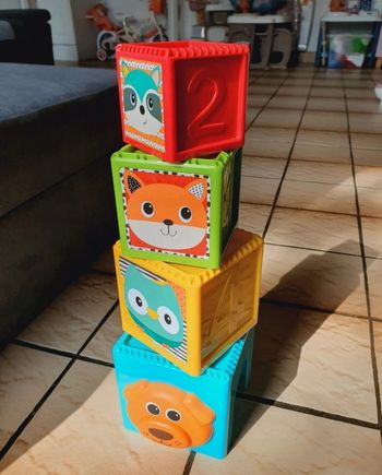 🦋 Cube à empilé 🦋

