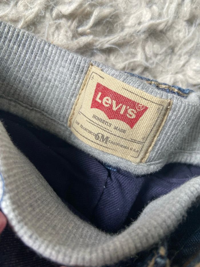 Levis 6 mois - photo numéro 2