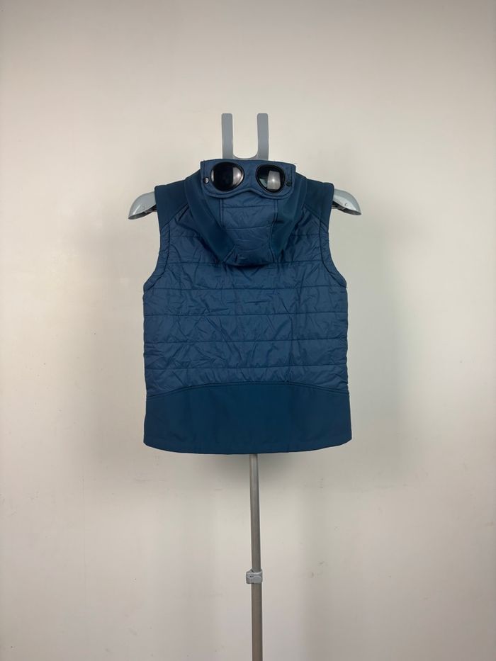 Gilet sans manche goggle jacket C.PCompany sans manches bleu avec capuche taille 10 ans - photo numéro 3