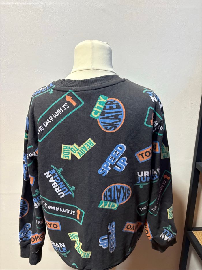 Pull garçon taille 122/128 - photo numéro 4