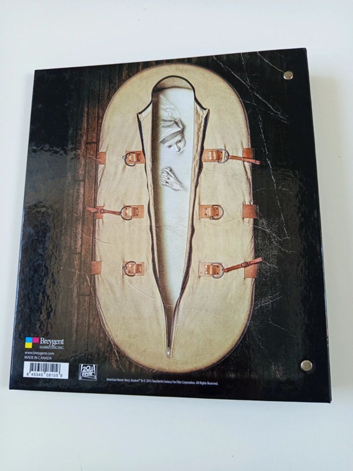 Classeur binder american horror story asylum - photo numéro 7