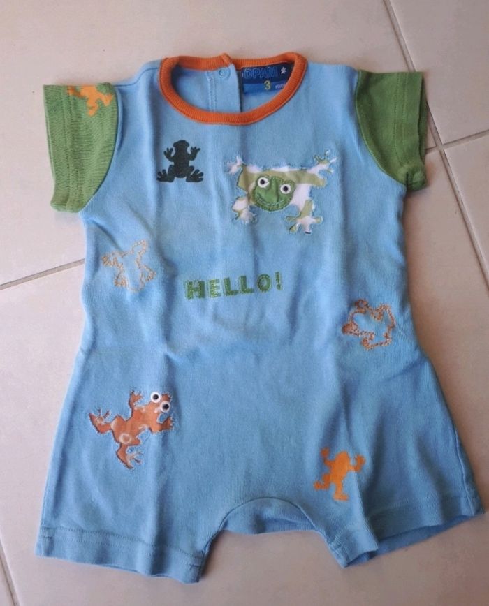 Lot de barboteuses ou pyjamas courts - photo numéro 2