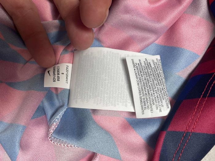 T-shirt Nike Football FC Barcelone taille S - photo numéro 9