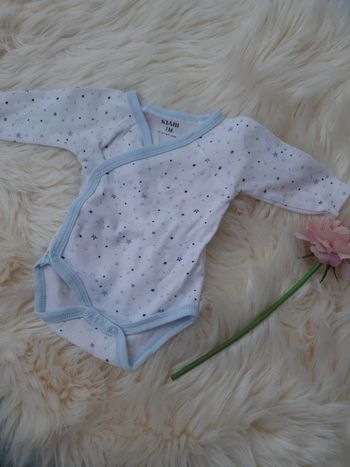 Body 1 mois avec motif étoiles
