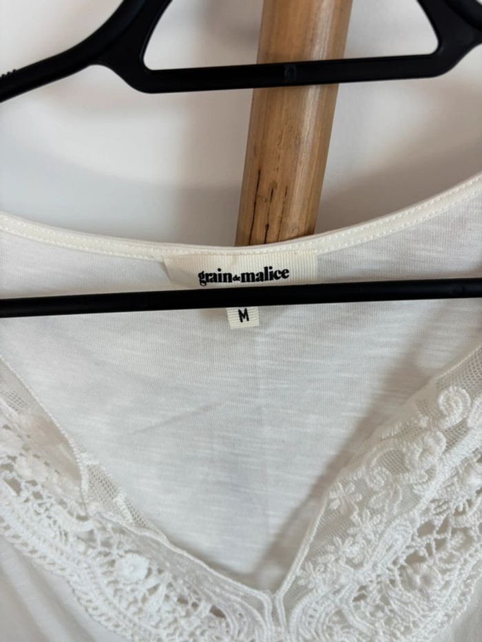 Haut blanc - photo numéro 4