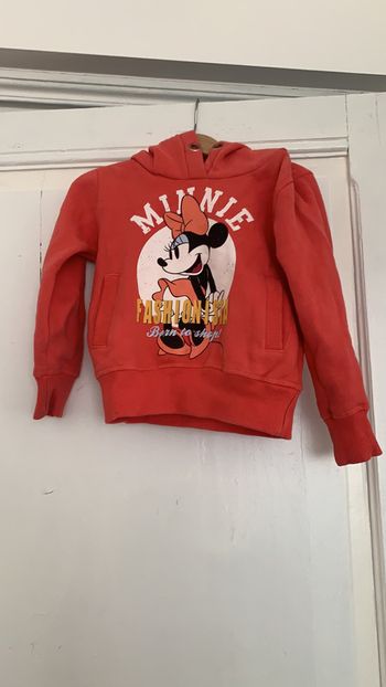 Sweet à capuche minnie taille quatre ans