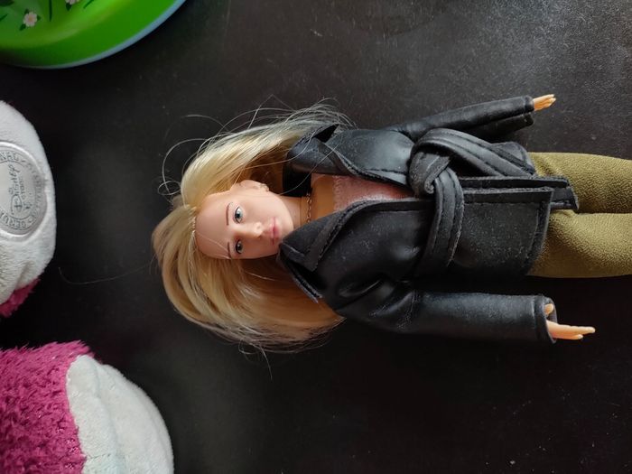 Poupée type barbie Buffy contre les Vampires - photo numéro 2