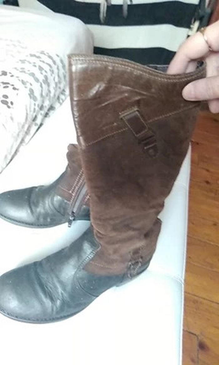 Paire de bottes en cuir marron - photo numéro 4